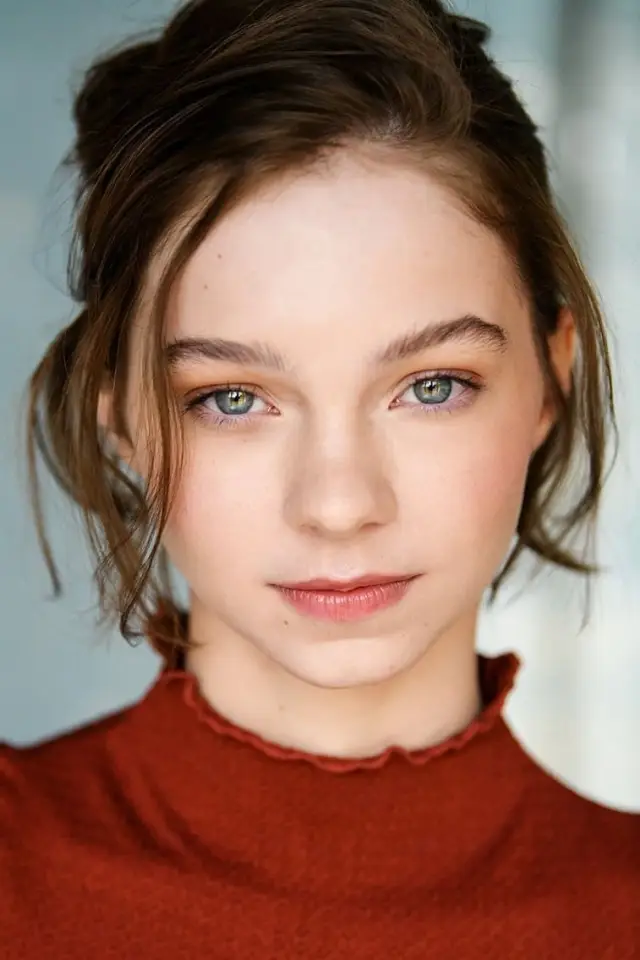 Фото  (Emma Myers)