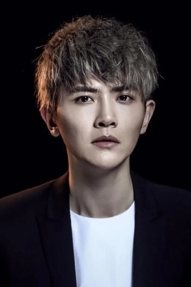 Фото  (Liu Duanduan)