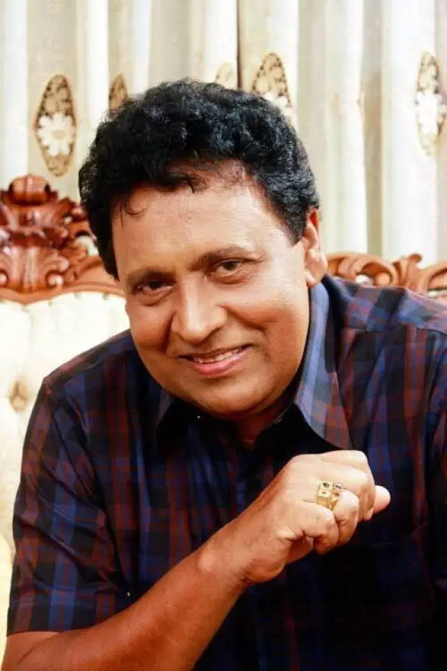 Фото  (Vijaya Nandasiri)