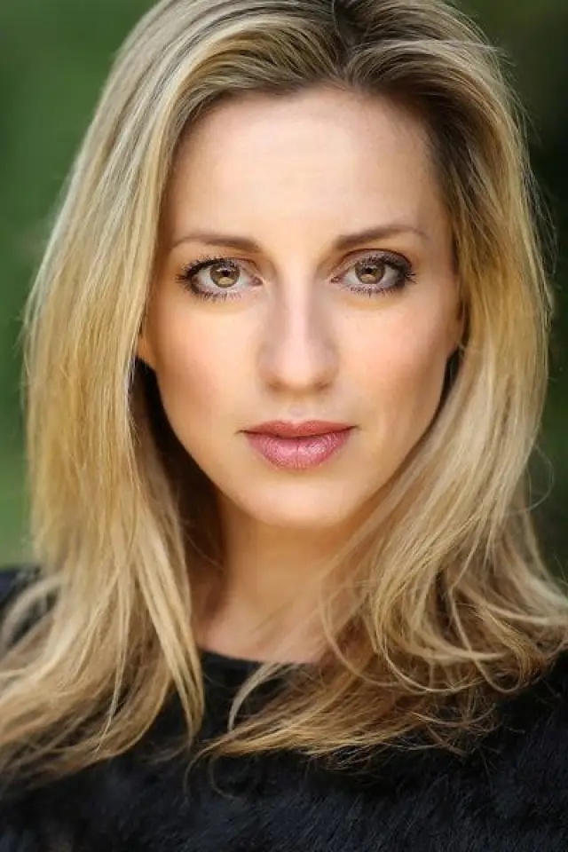 Фото  (Lizzi Gee)