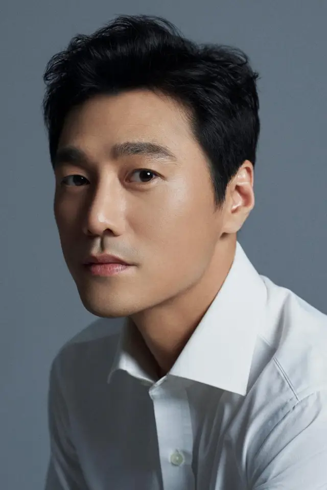 Фото Чхве Йон Джун (Choi Young-jun)