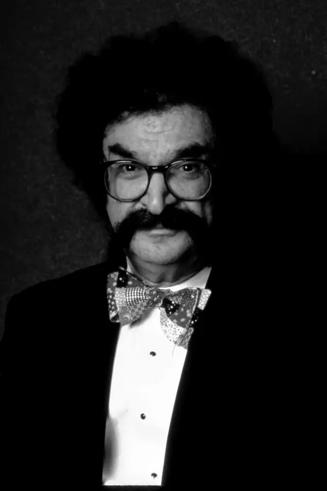 Фото  (Gene Shalit)