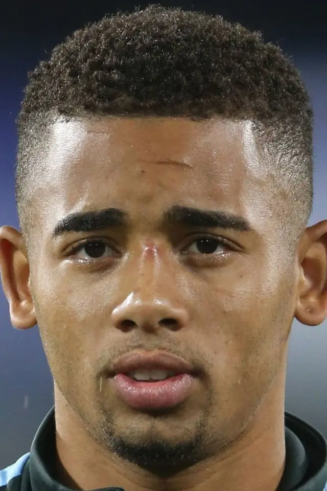 Фото  (Gabriel Jesus)