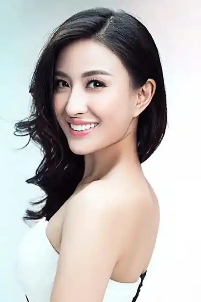 Фото  (Lu Ying)