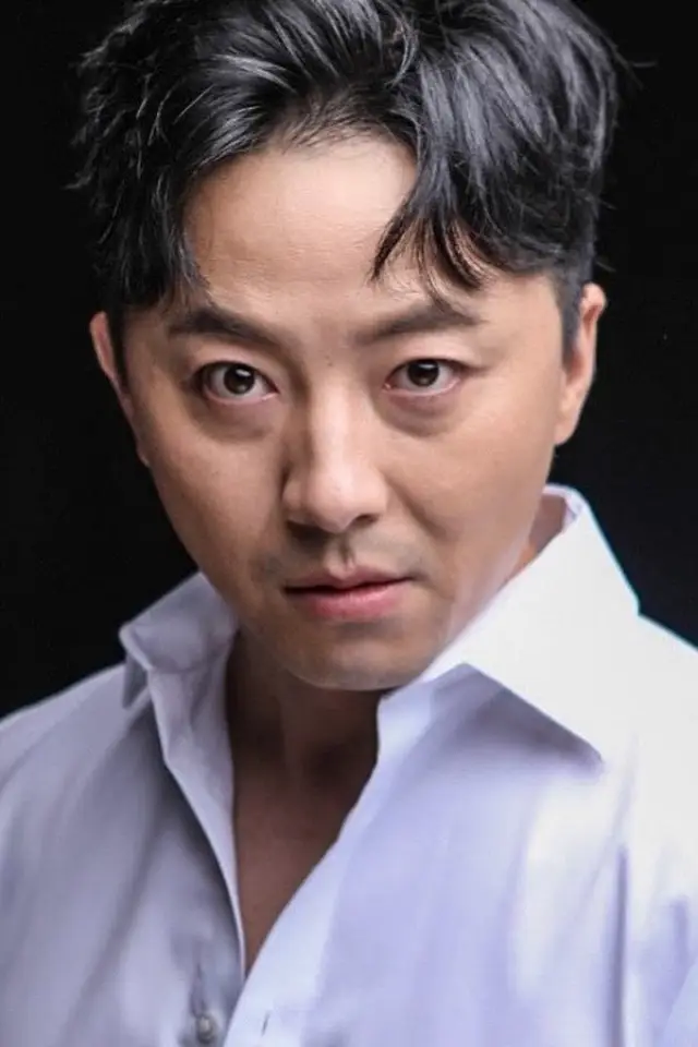Фото  (Zhang Dong)
