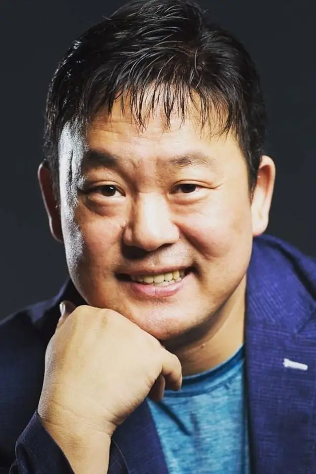Фото  (Lee Dal-hyung)