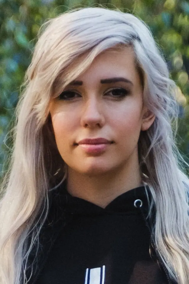 Фото Алана Пірс (Alanah Pearce)