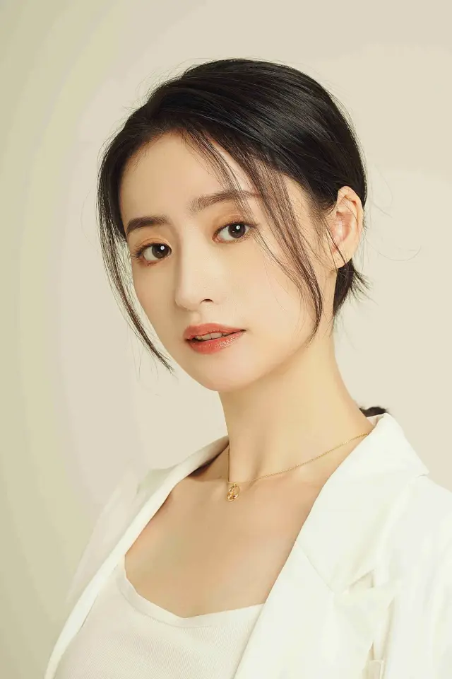 Фото  (Elaine Yi)