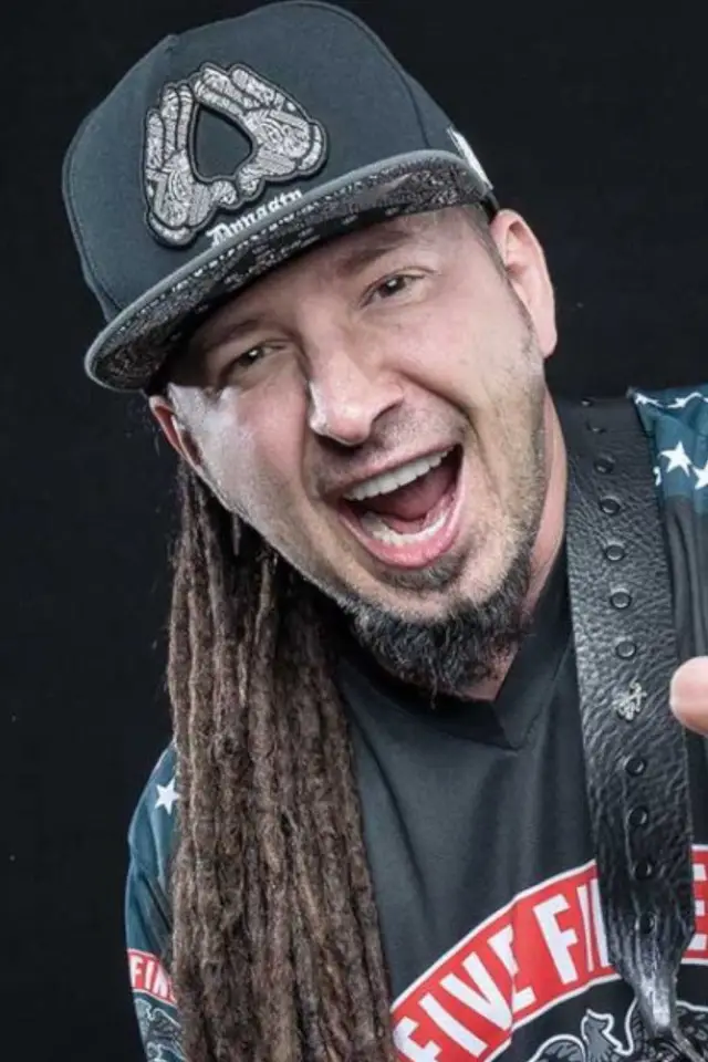 Фото  (Zoltan Bathory)