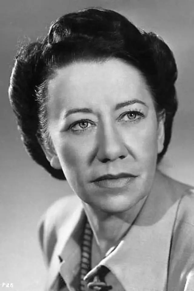 Фото Флора Робсон (Flora Robson)