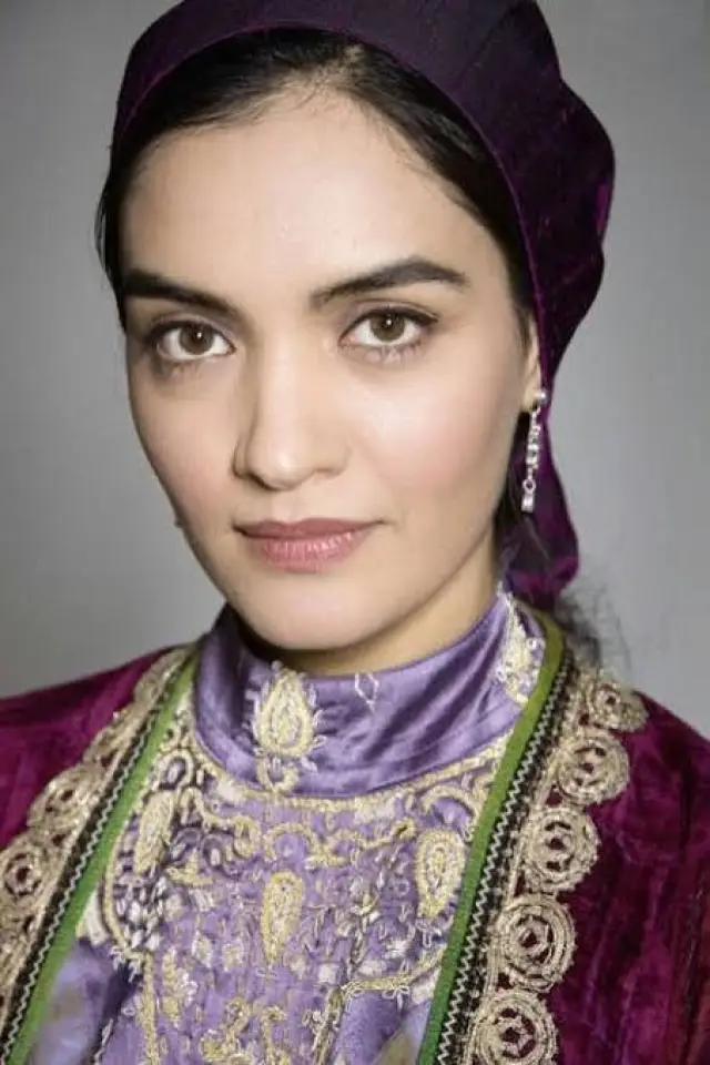 Фото  (Mitra Hajjar)