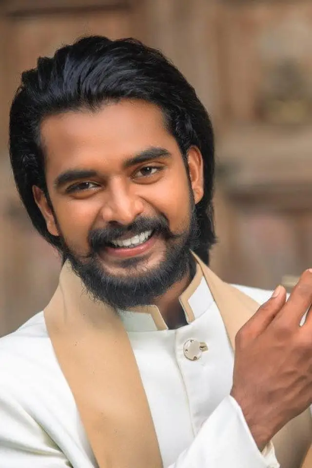 Фото  (Kokila Pawan Jayasooriya)