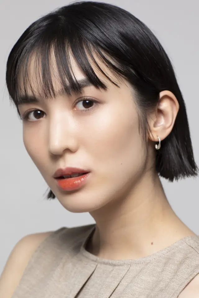 Фото Хінако Такахаші (Hinako Takahashi)