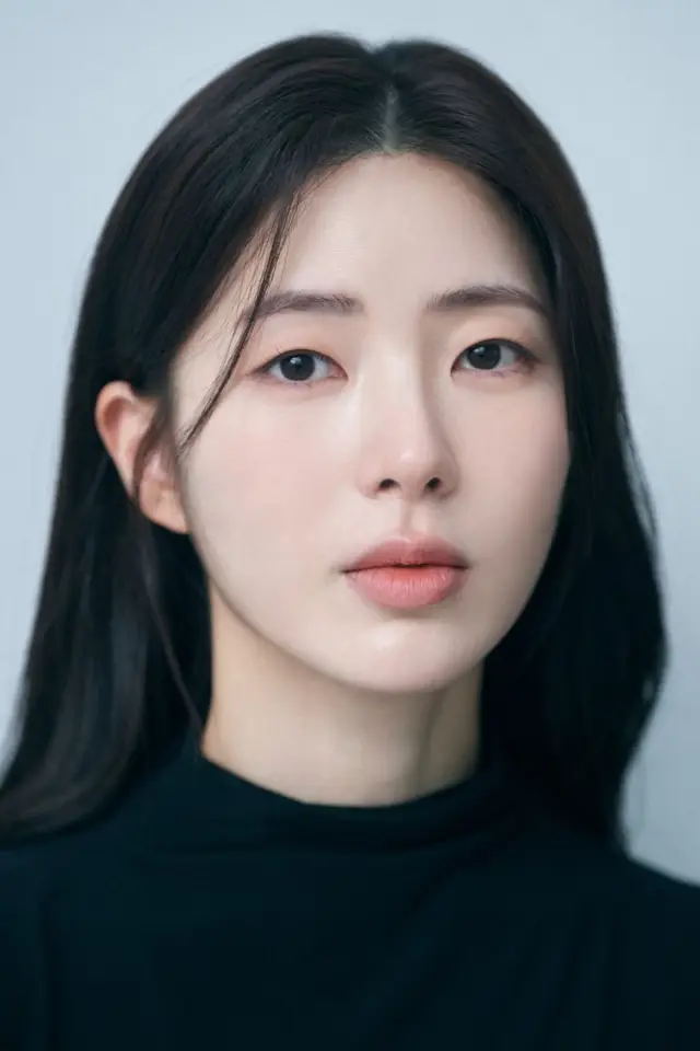 Фото  (Kong Hyun-ji)