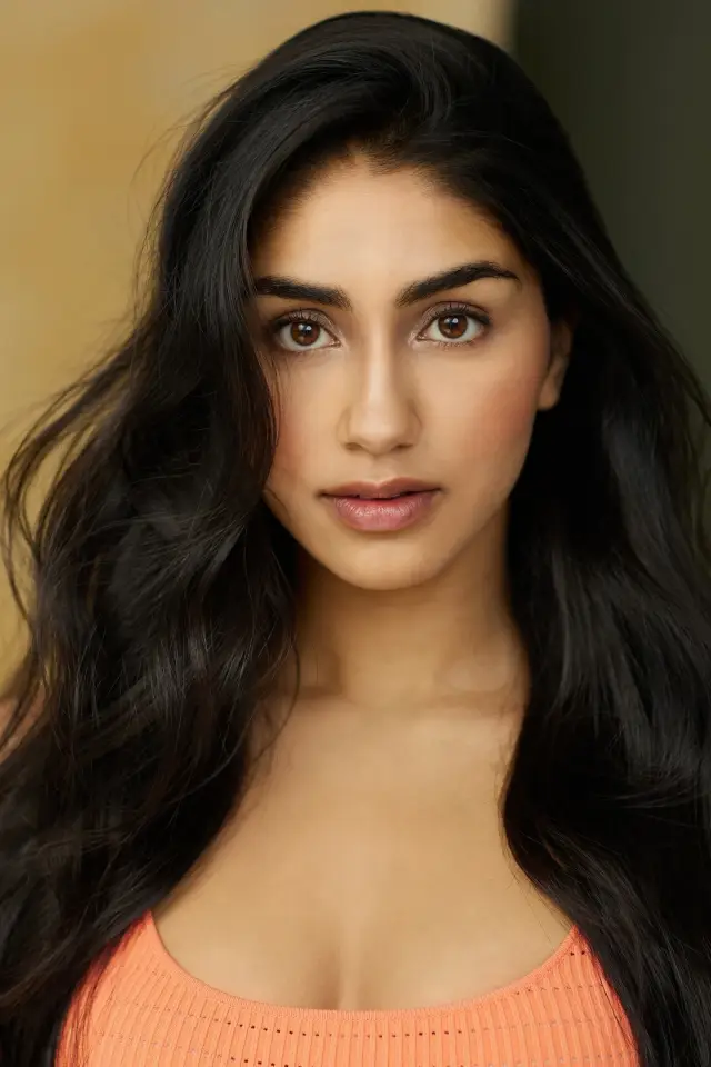 Фото  (Megha Sandhu)