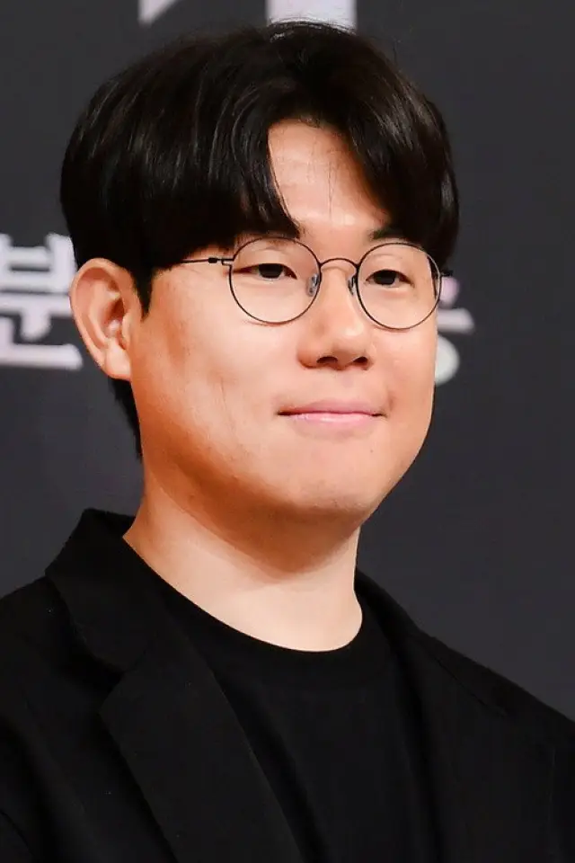 Фото  (Han Tae-seob)