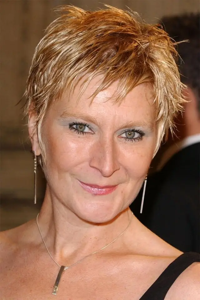 Фото Лінда Генрі (Linda Henry)