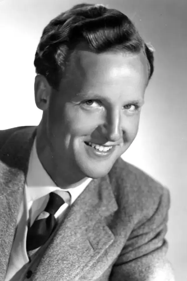 Фото  (Nicholas Parsons)
