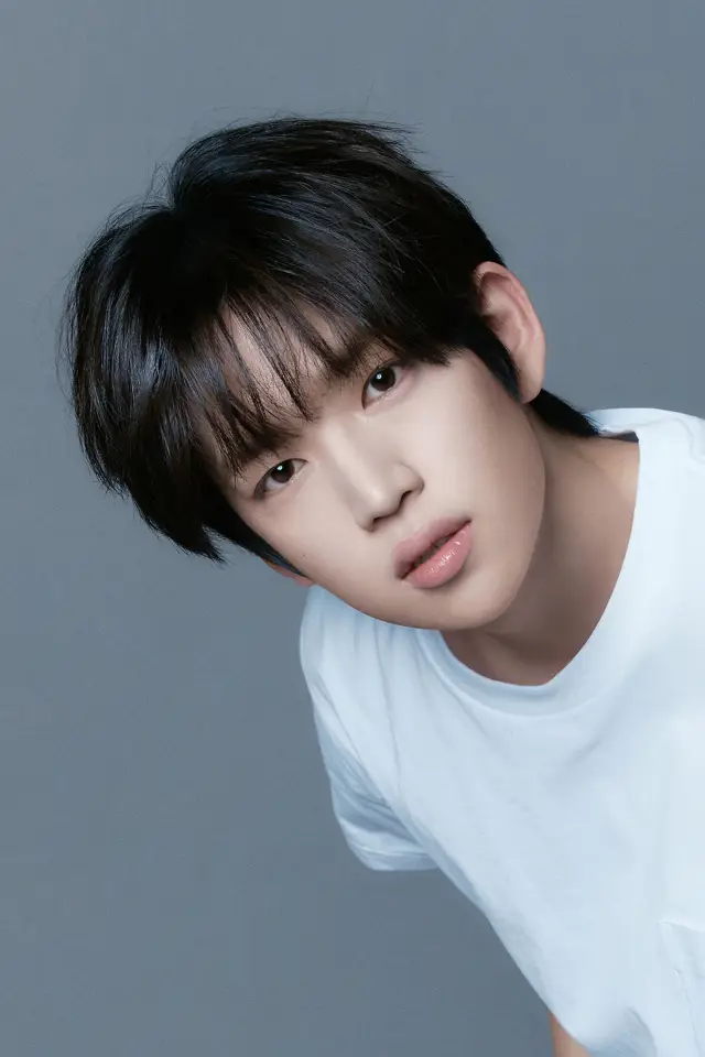 Фото  (Kim Min-jae)