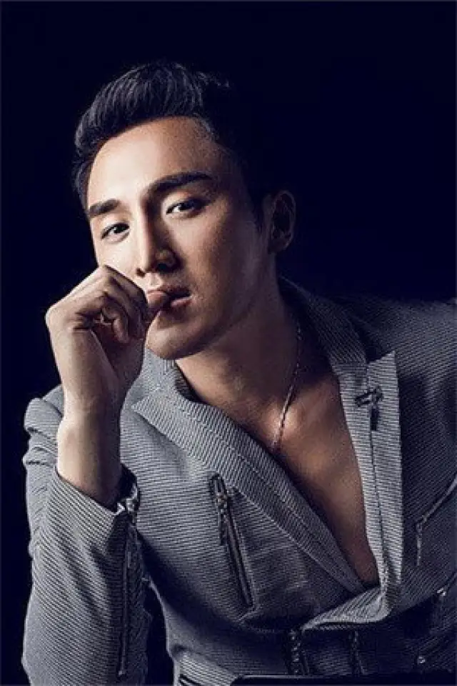 Фото  (Li Donghan)