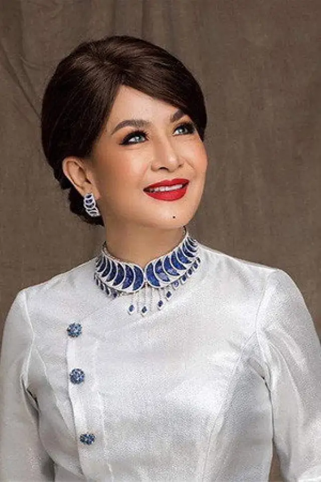 Фото  (Htun Eaindra Bo)