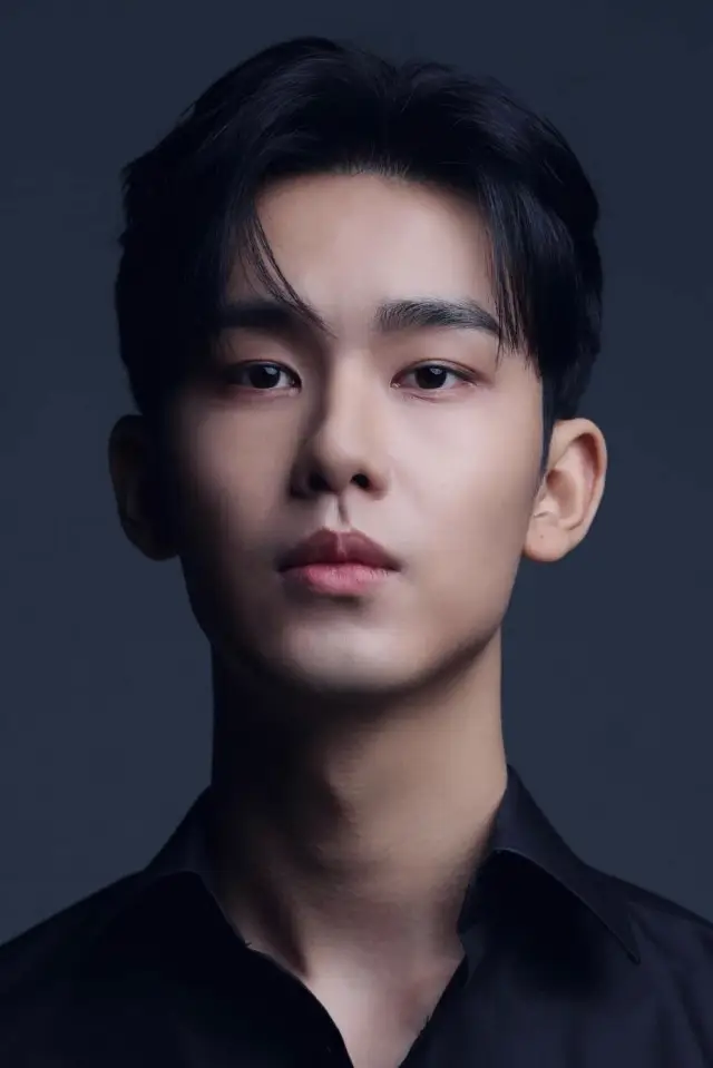Фото  (Lee Seok-bin)