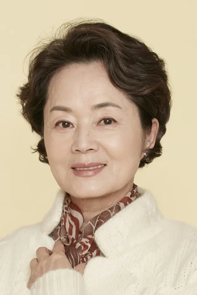 Фото Кім Йонґе (Kim Yeong-ae)