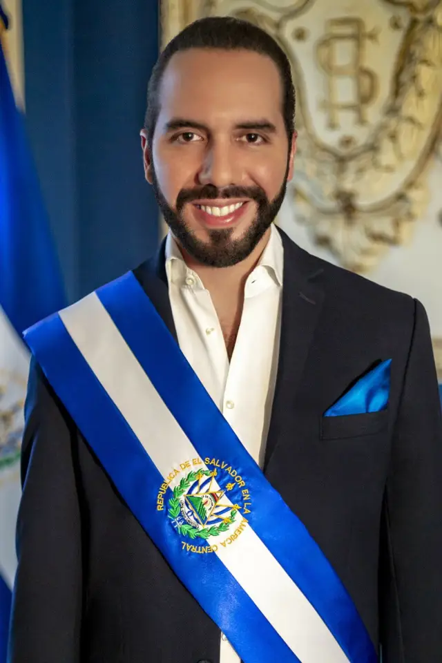 Фото  (Nayib Bukele)