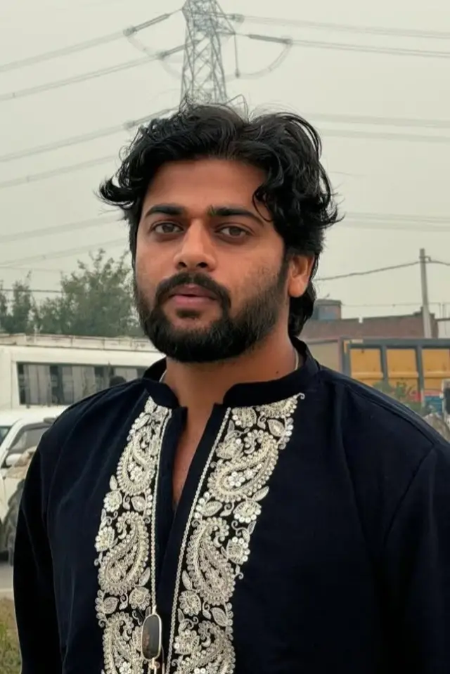 Фото  (Kushal Dubey)