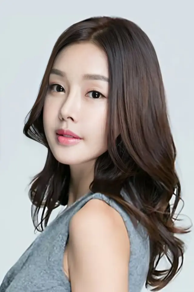 Фото Кім Сун Йон (Kim Sun-young)