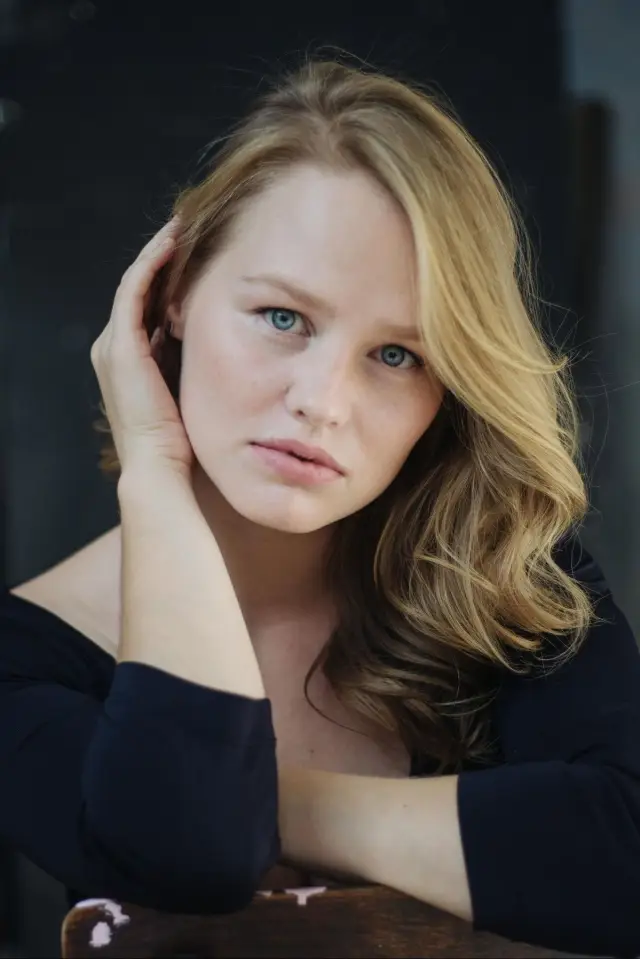 Фото Анастасія Остреїнова (Anastasiya Ostreinova)