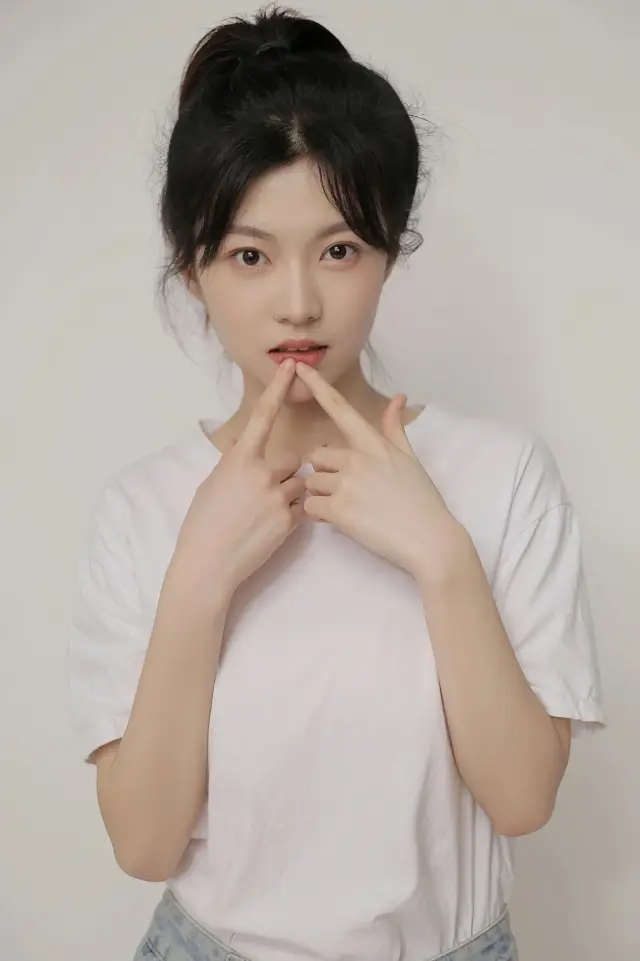 Фото  (Cheng Chaoyue)