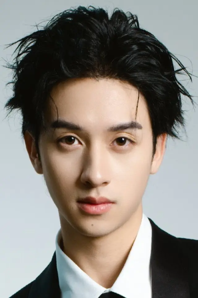 Фото  (He Kun)