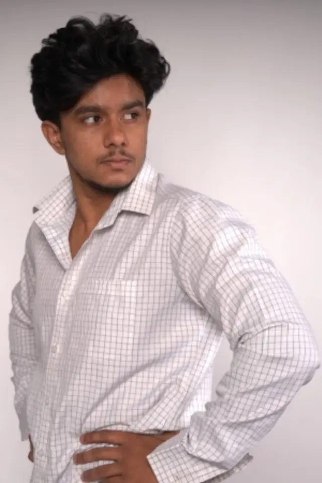 Фото  (Paruchuri Venu)
