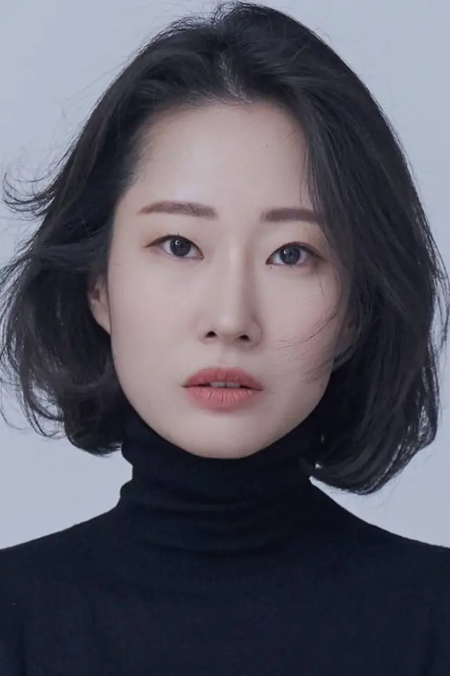 Фото  (Cho Yu-jin)