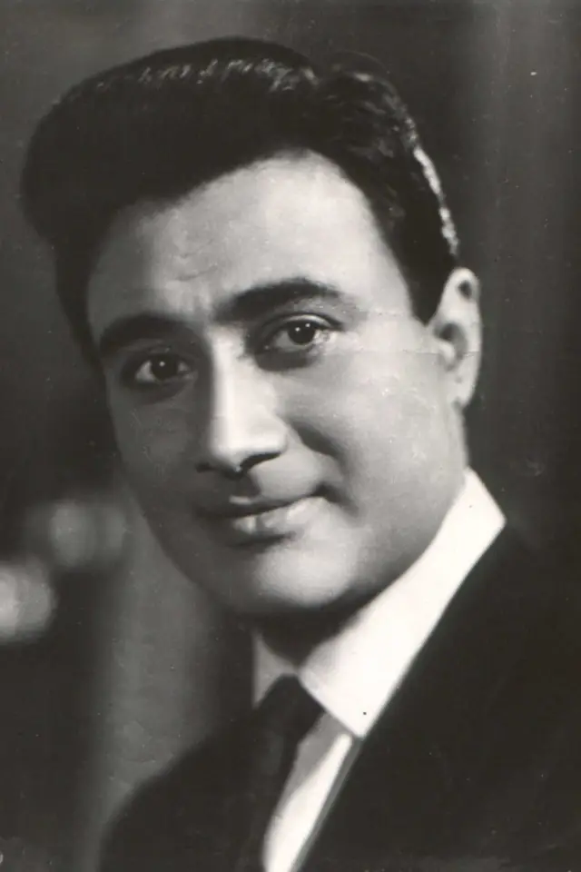 Фото  (Dev Anand)