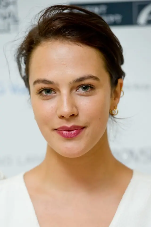 Фото Джесіка Браун-Фіндлей (Jessica Brown Findlay)