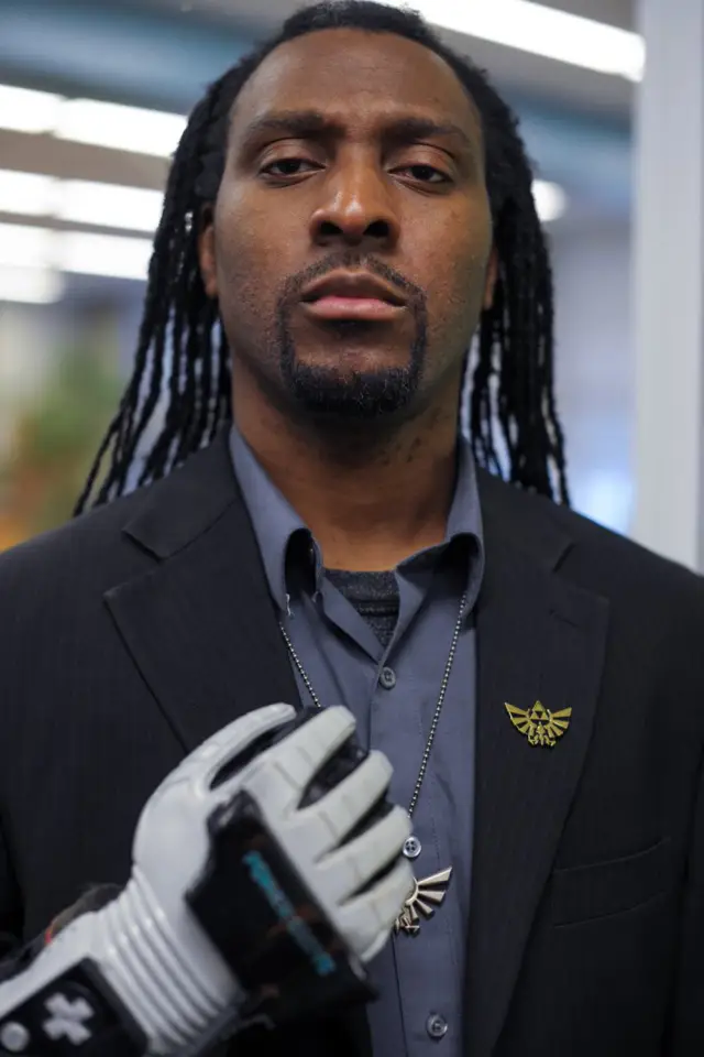 Фото  (Isaiah 'TriForce' Johnson)