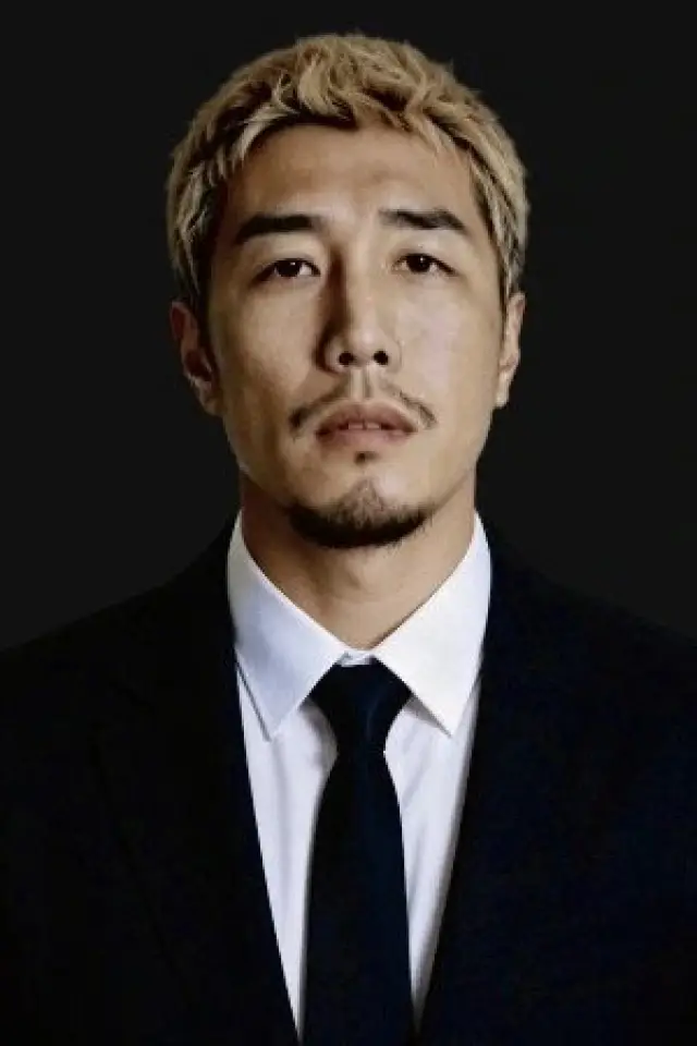 Фото  (Liang Dongyu)