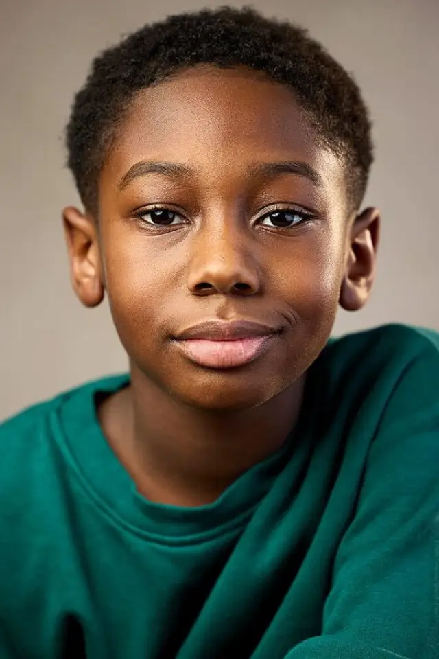Фото  (Elijah Oshin)