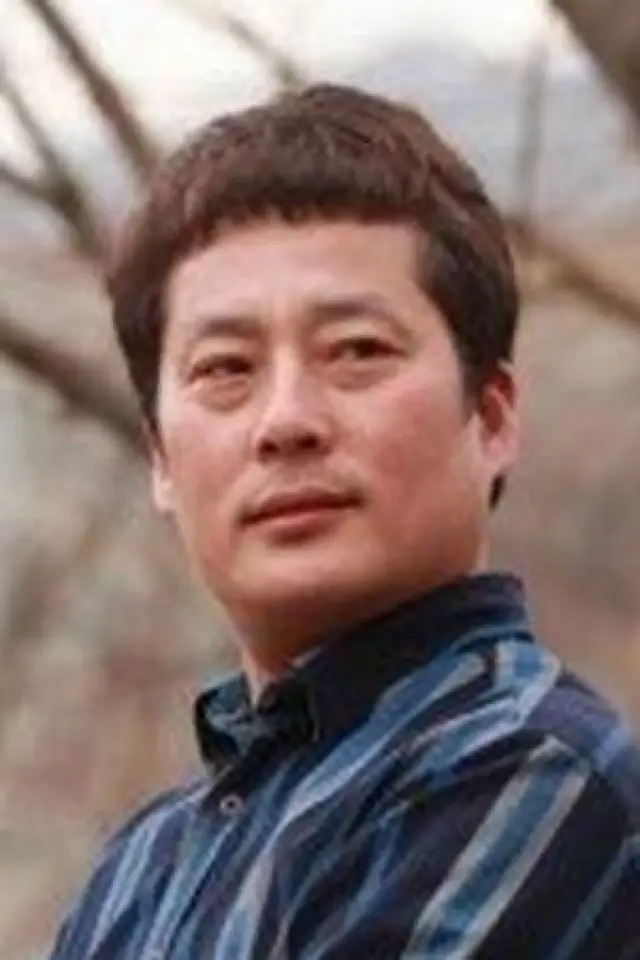 Фото  (Ahn Soon-dong)
