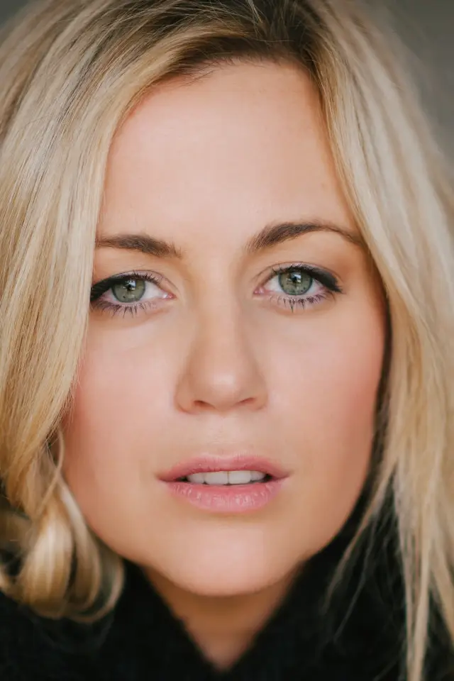Фото Рейчел Карпані (Rachael Carpani)