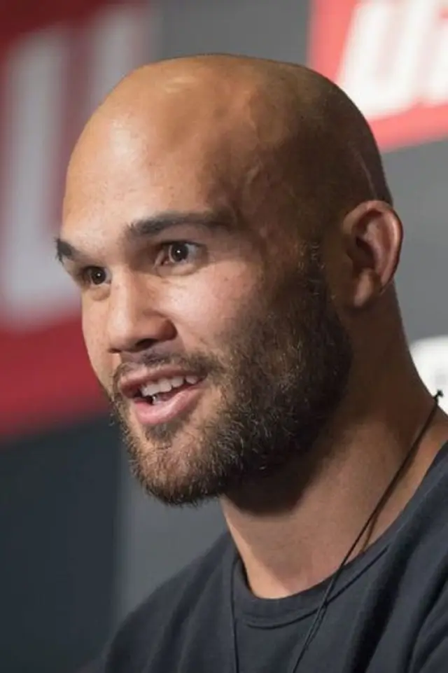 Фото  (Robbie Lawler)