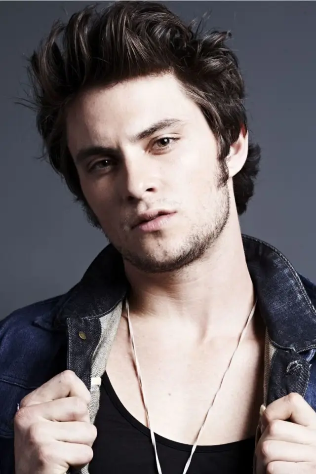 Фото Шайло Фернандес (Shiloh Fernandez)
