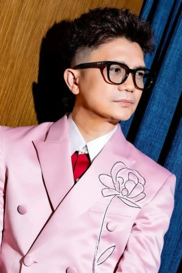 Фото  (Vhong Navarro)