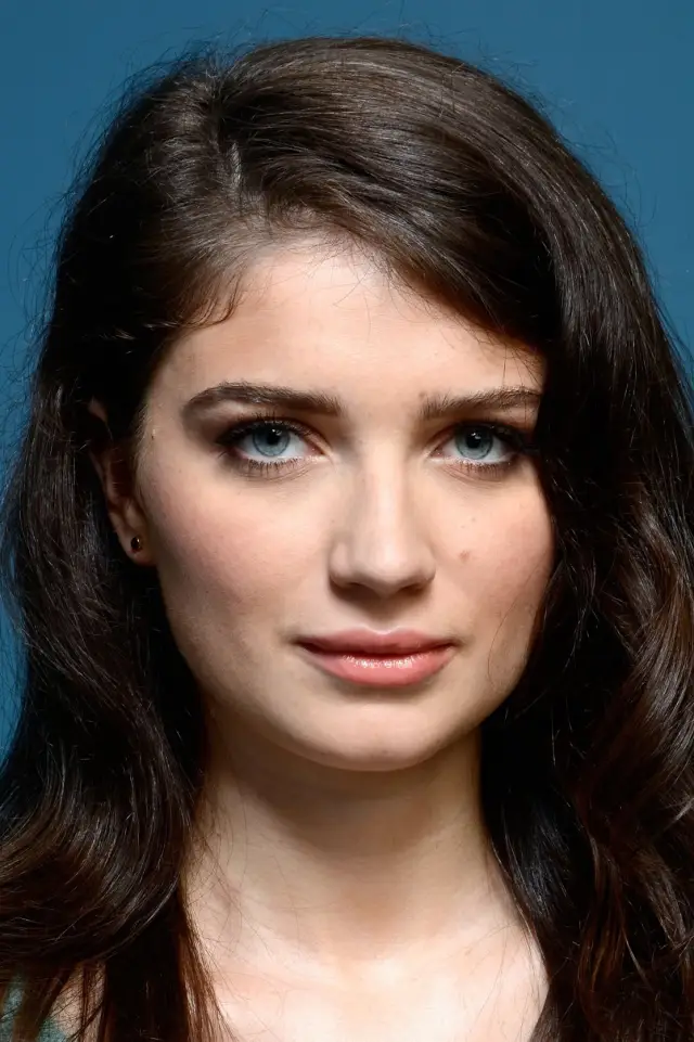 Фото Ева Г’юсон (Eve Hewson)