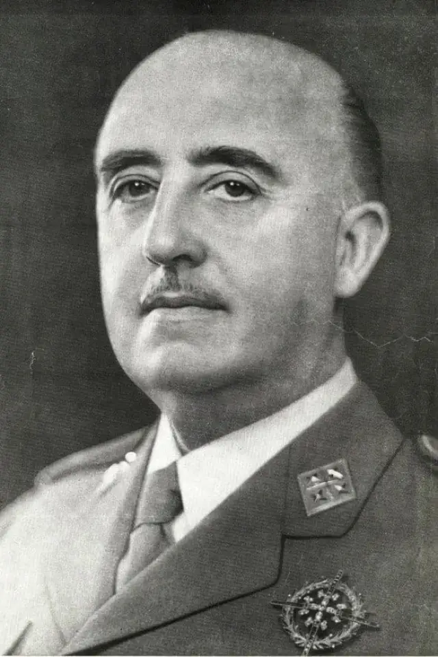 Фото Франсиско Франко (Francisco Franco)