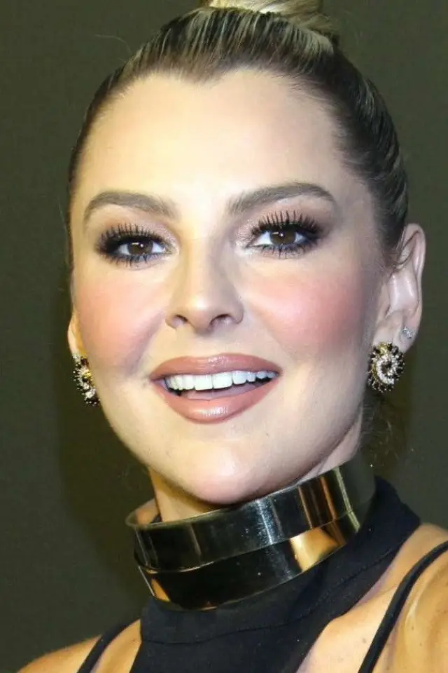 Фото Марджорі де Соуса (Marjorie de Sousa)