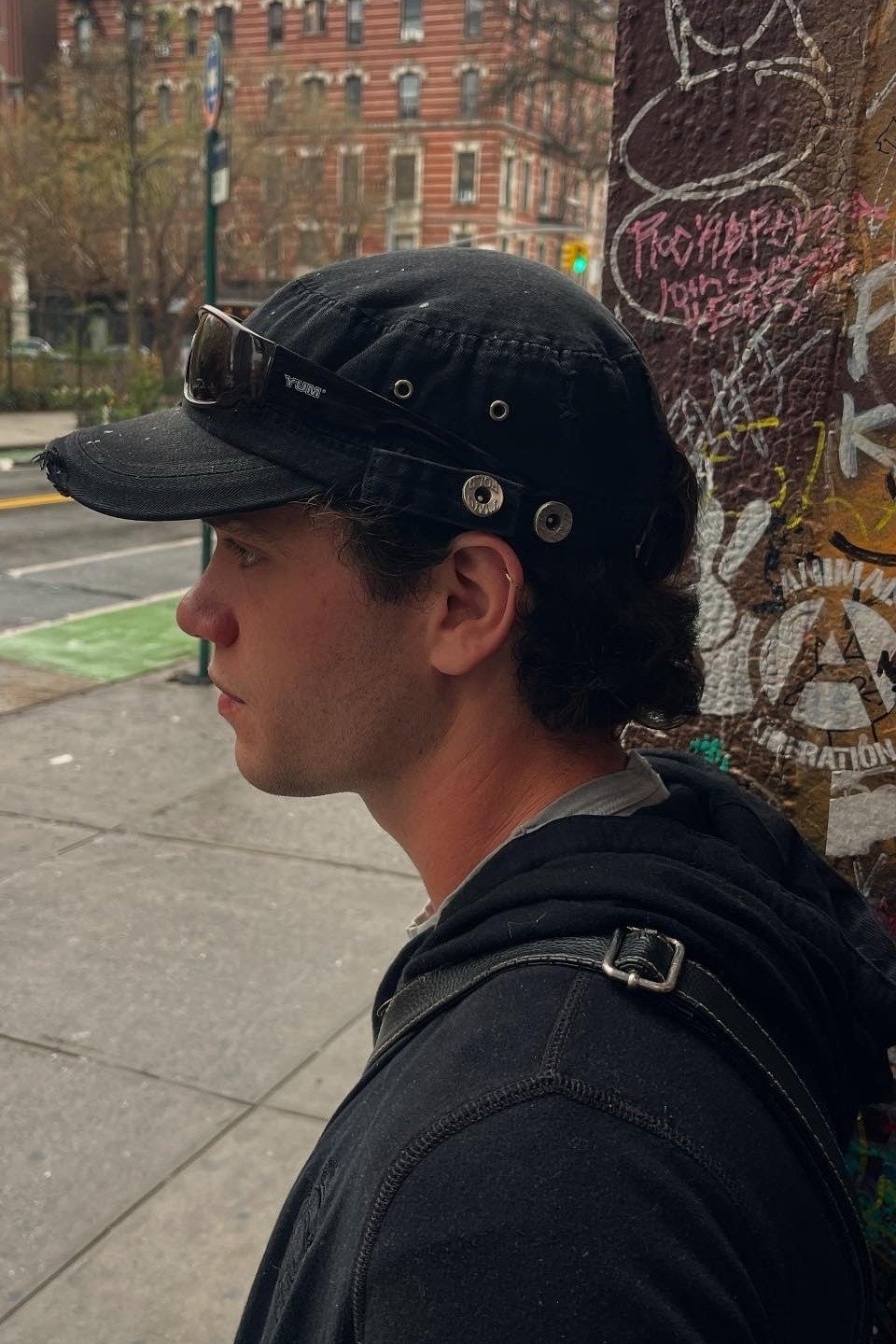 Фото  (Ethan Clark)