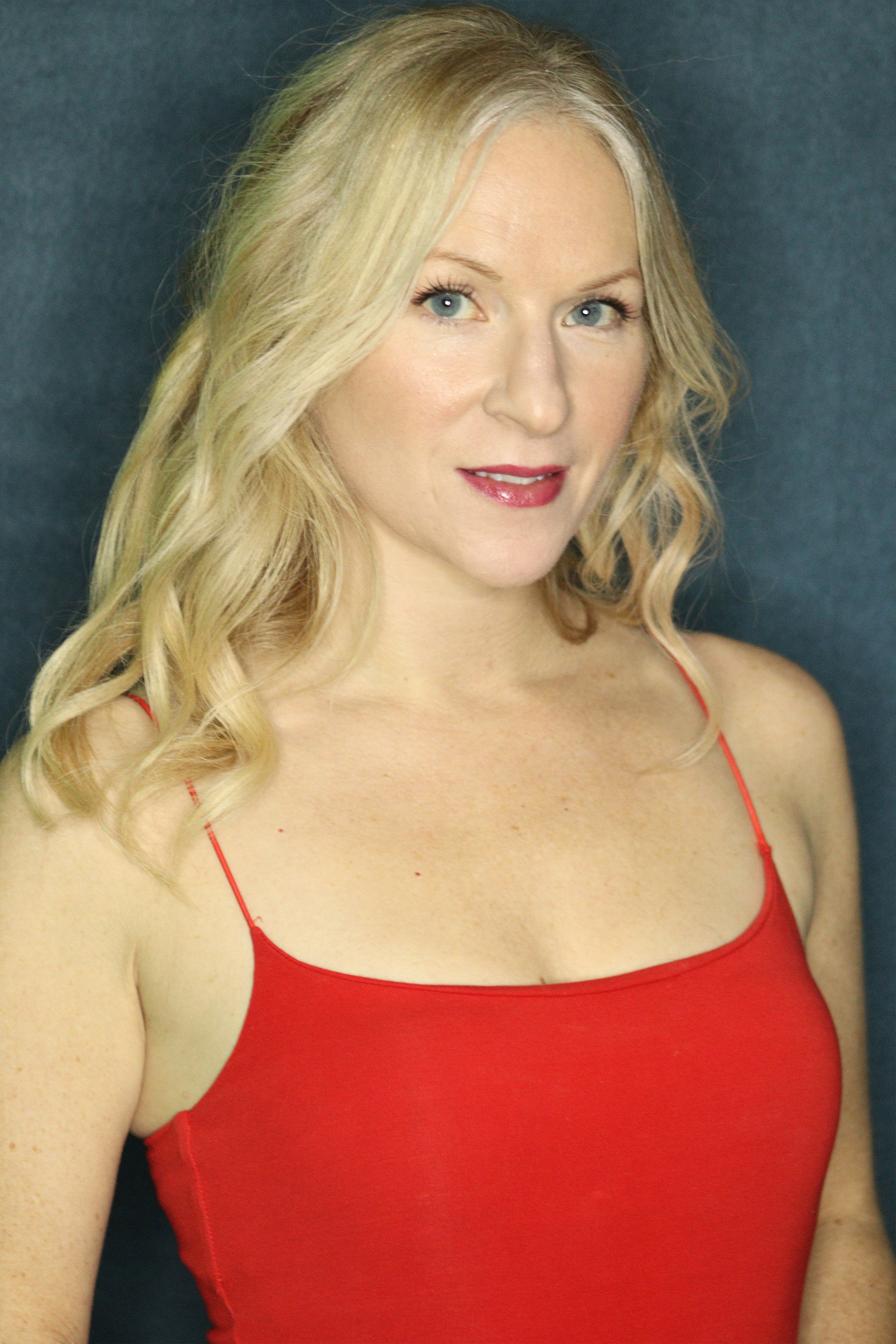 Фото  (Amanda-Rae Cross)